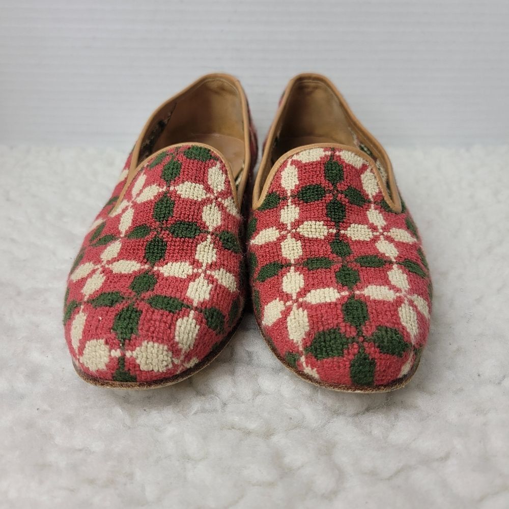 Floral Patterned Loafers - Picture 2 of 11